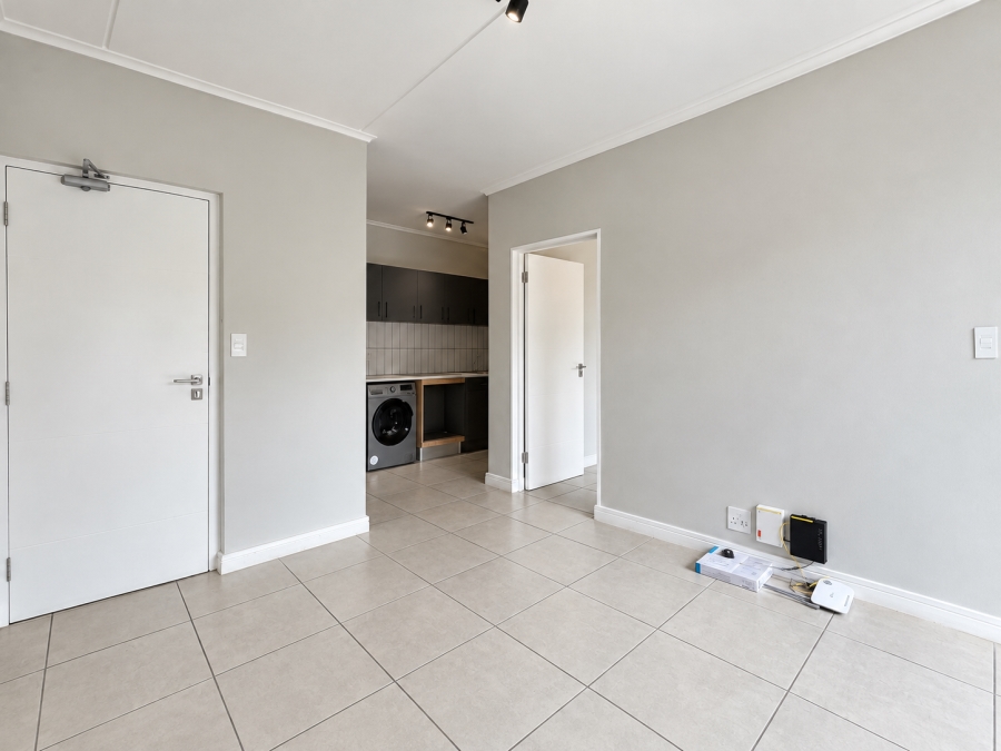 1 Bedroom Property for Sale in Mulbarton Gauteng