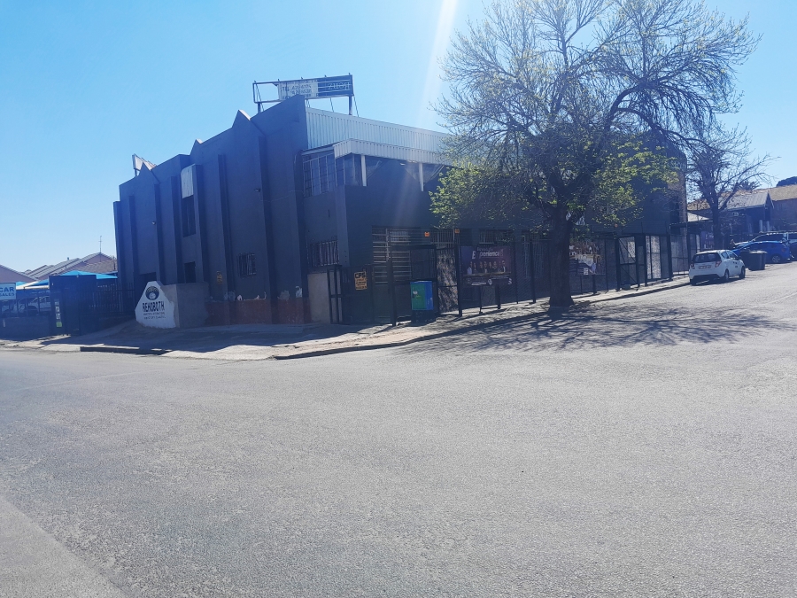 To Let Commercial Property for Rent in Alberton North Gauteng