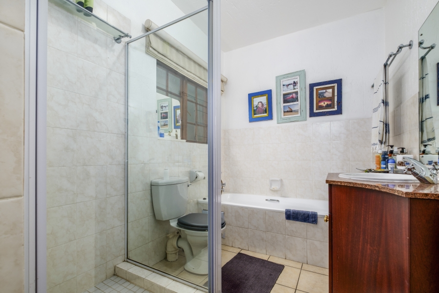 2 Bedroom Property for Sale in Paulshof Gauteng