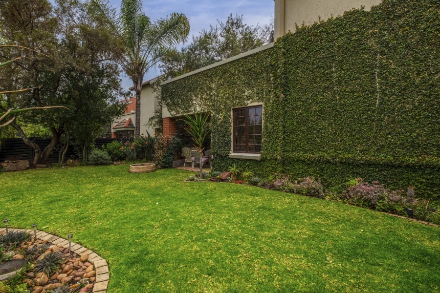2 Bedroom Property for Sale in Paulshof Gauteng