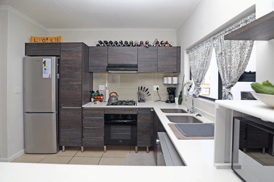 2 Bedroom Property for Sale in Greenstone Hill Gauteng