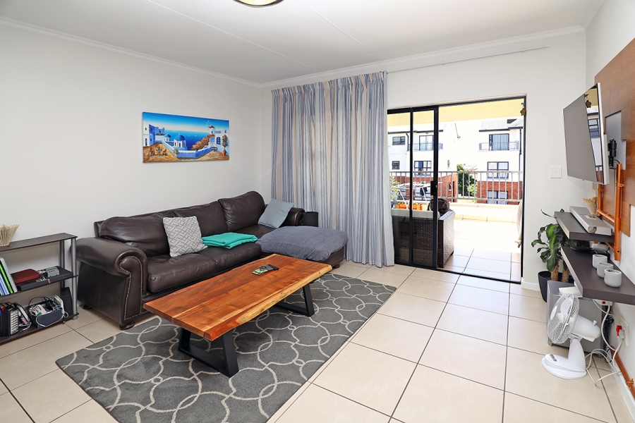 2 Bedroom Property for Sale in Greenstone Hill Gauteng