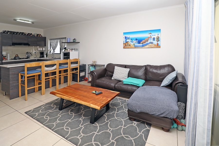 2 Bedroom Property for Sale in Greenstone Hill Gauteng