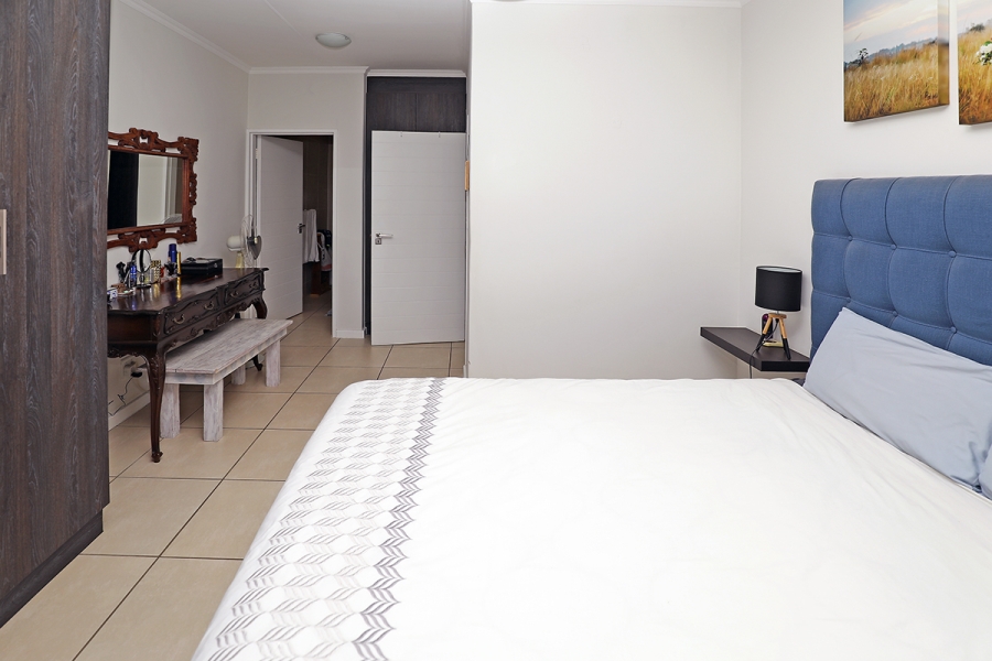 2 Bedroom Property for Sale in Greenstone Hill Gauteng