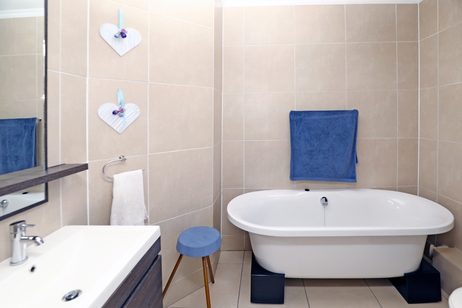 2 Bedroom Property for Sale in Greenstone Hill Gauteng