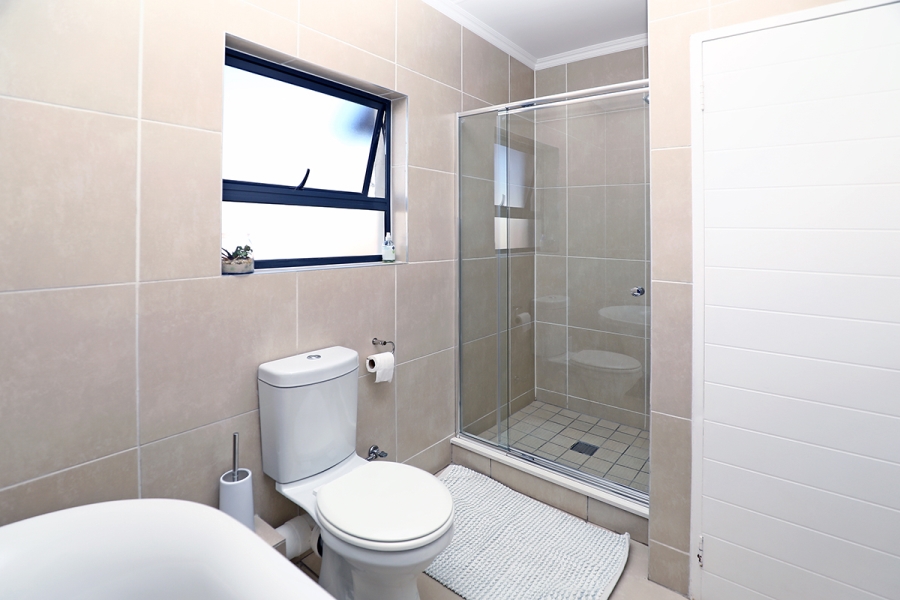 2 Bedroom Property for Sale in Greenstone Hill Gauteng