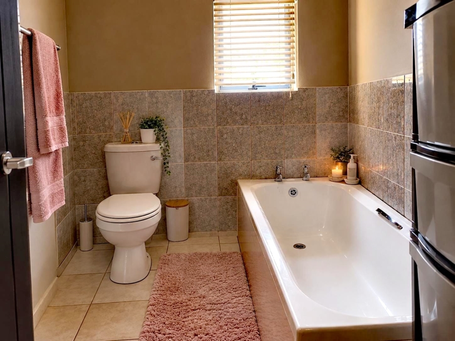 To Let 2 Bedroom Property for Rent in Mondeor Gauteng