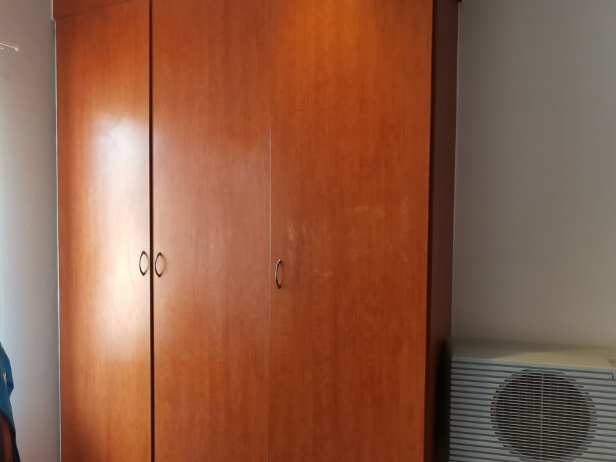 2 Bedroom Property for Sale in Sonneveld Gauteng