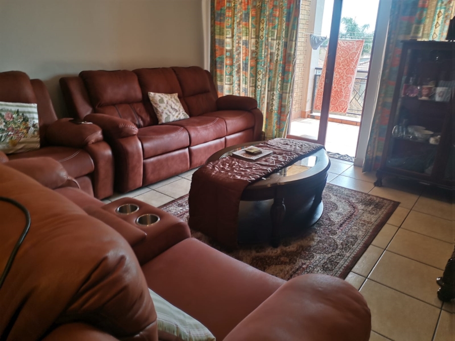 2 Bedroom Property for Sale in Sonneveld Gauteng
