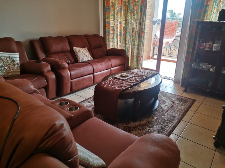 2 Bedroom Property for Sale in Sonneveld Gauteng