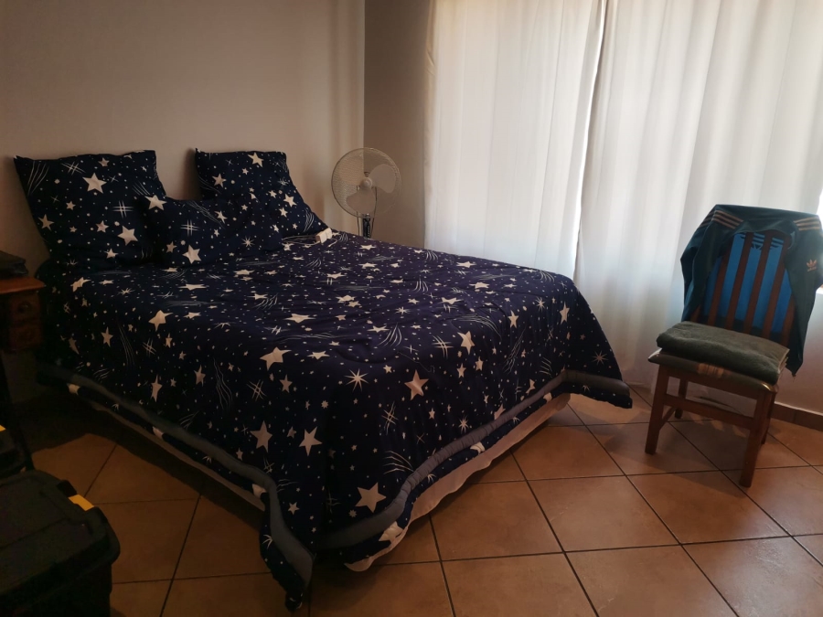 2 Bedroom Property for Sale in Sonneveld Gauteng