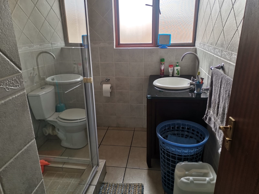 2 Bedroom Property for Sale in Sonneveld Gauteng