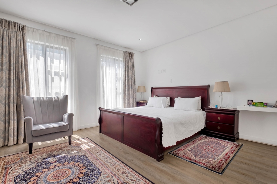5 Bedroom Property for Sale in Morningside Gauteng