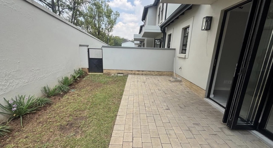 To Let 3 Bedroom Property for Rent in Bryanston Gauteng