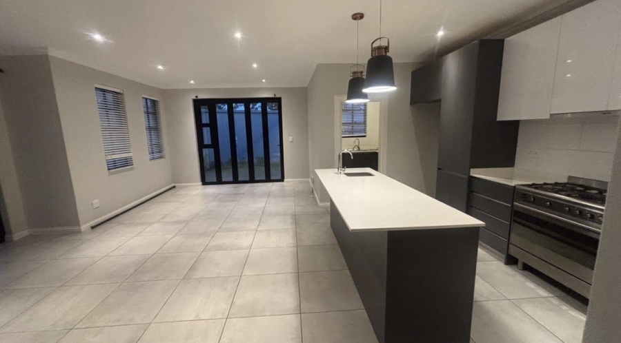 To Let 3 Bedroom Property for Rent in Bryanston Gauteng