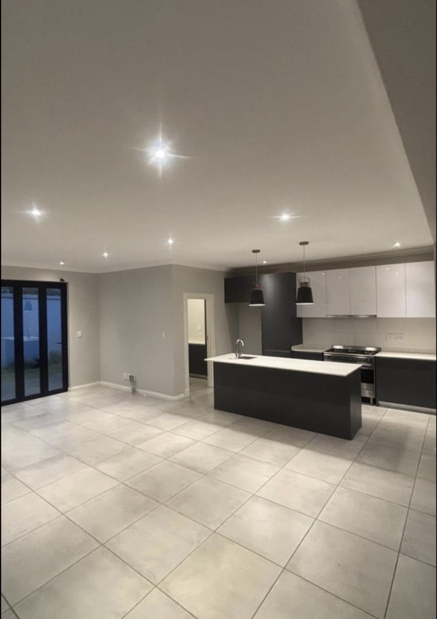 To Let 3 Bedroom Property for Rent in Bryanston Gauteng