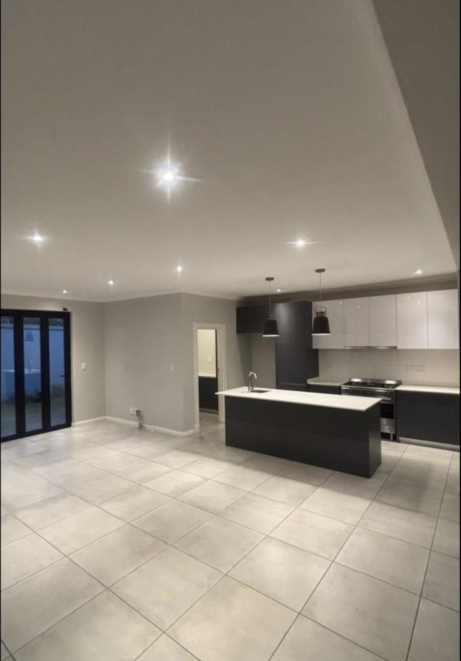 To Let 3 Bedroom Property for Rent in Bryanston Gauteng