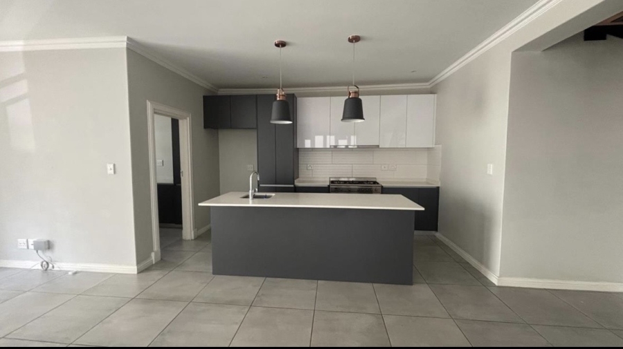 To Let 3 Bedroom Property for Rent in Bryanston Gauteng