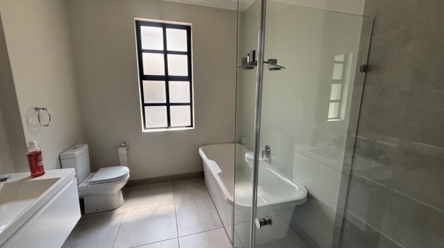To Let 3 Bedroom Property for Rent in Bryanston Gauteng