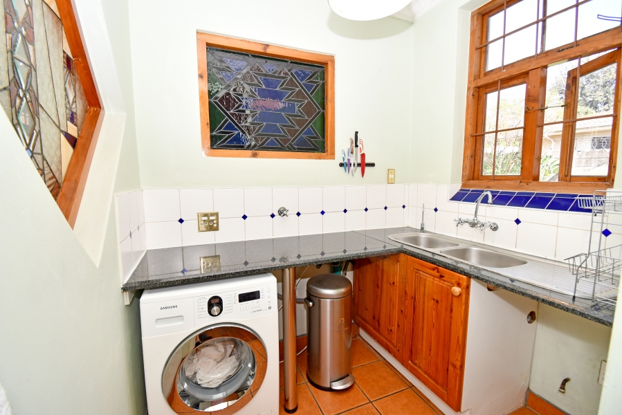 To Let 2 Bedroom Property for Rent in Greenside Gauteng