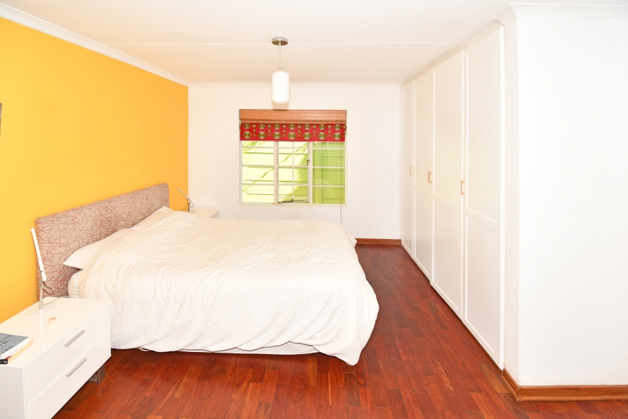 To Let 2 Bedroom Property for Rent in Greenside Gauteng