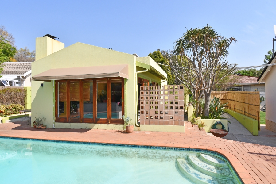 To Let 2 Bedroom Property for Rent in Greenside Gauteng