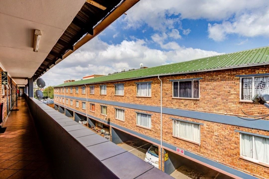 2 Bedroom Property for Sale in Kempton Park Central Gauteng