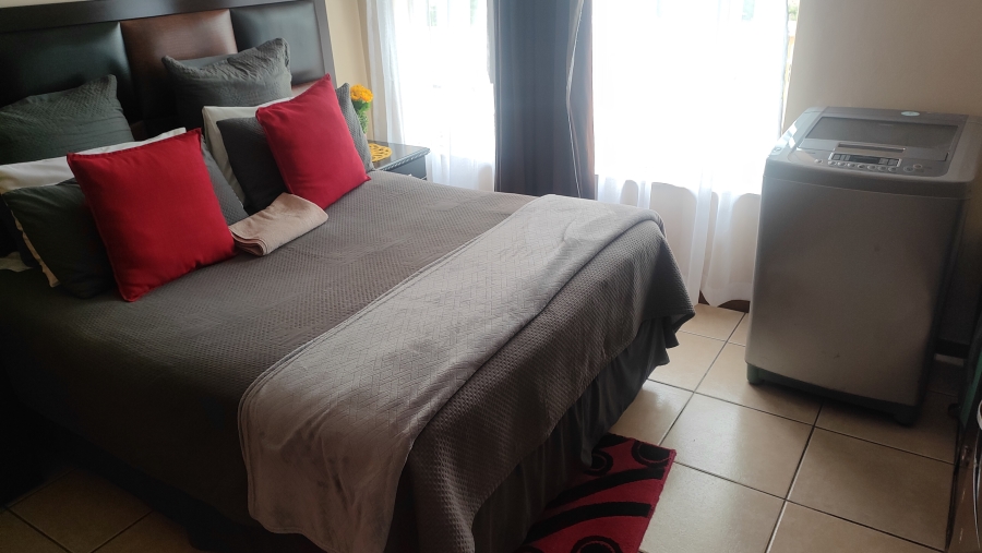 2 Bedroom Property for Sale in Silverton Gauteng