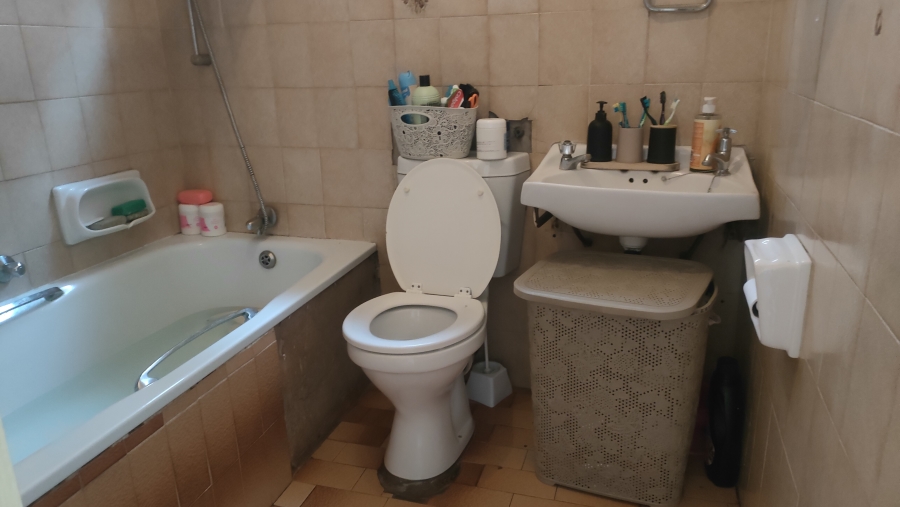 2 Bedroom Property for Sale in Silverton Gauteng