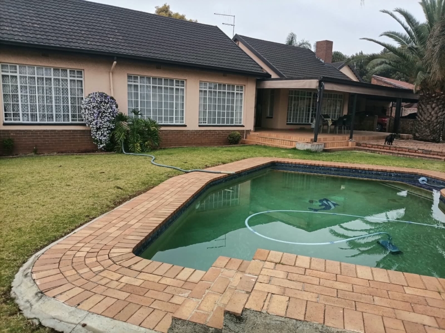 4 Bedroom Property for Sale in Norkem Park Gauteng