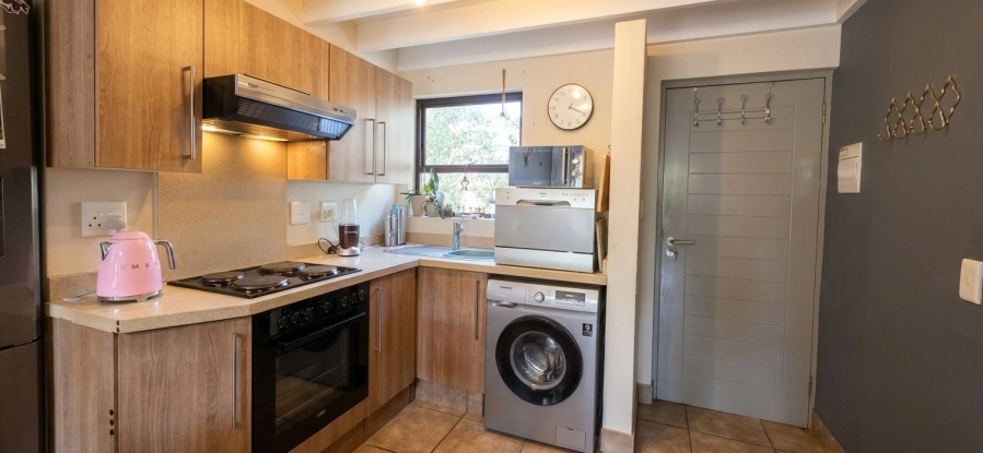 2 Bedroom Property for Sale in Pineslopes Gauteng