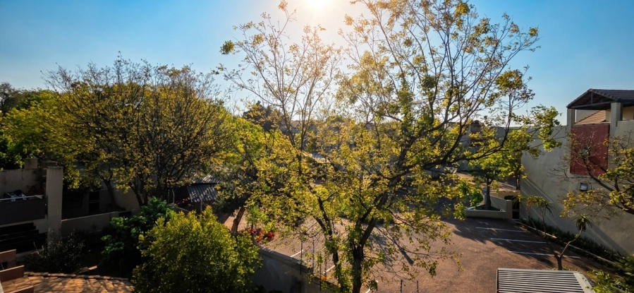 2 Bedroom Property for Sale in Pineslopes Gauteng