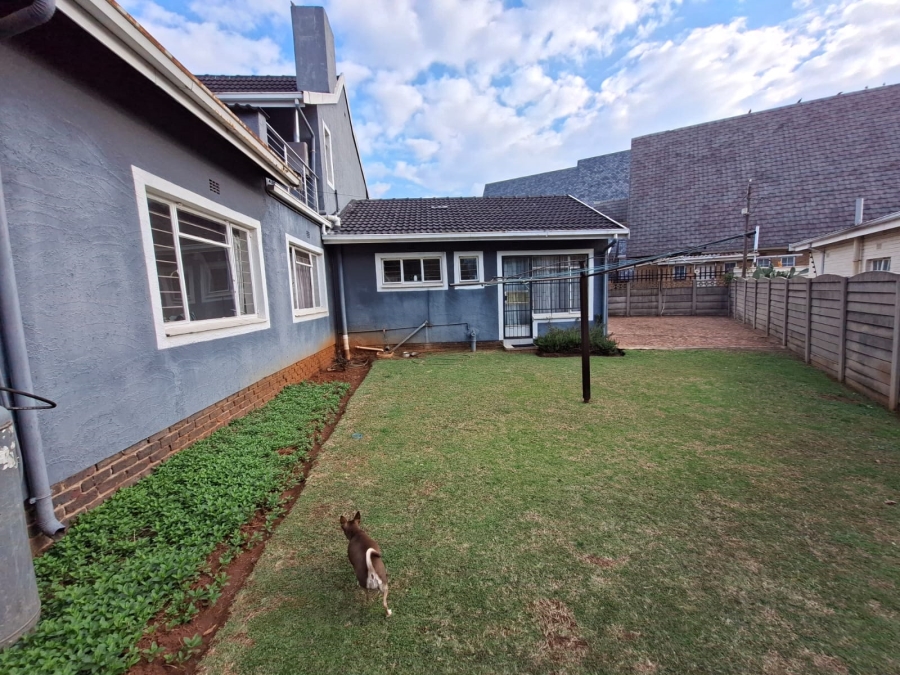 4 Bedroom Property for Sale in Glen Marais Gauteng