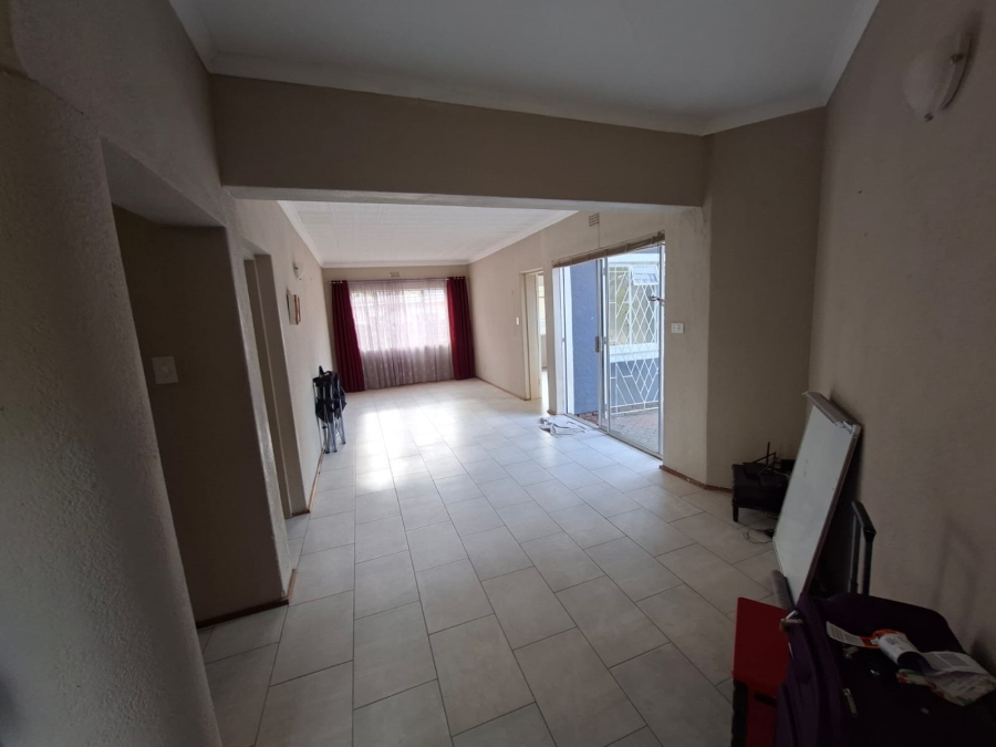 4 Bedroom Property for Sale in Glen Marais Gauteng