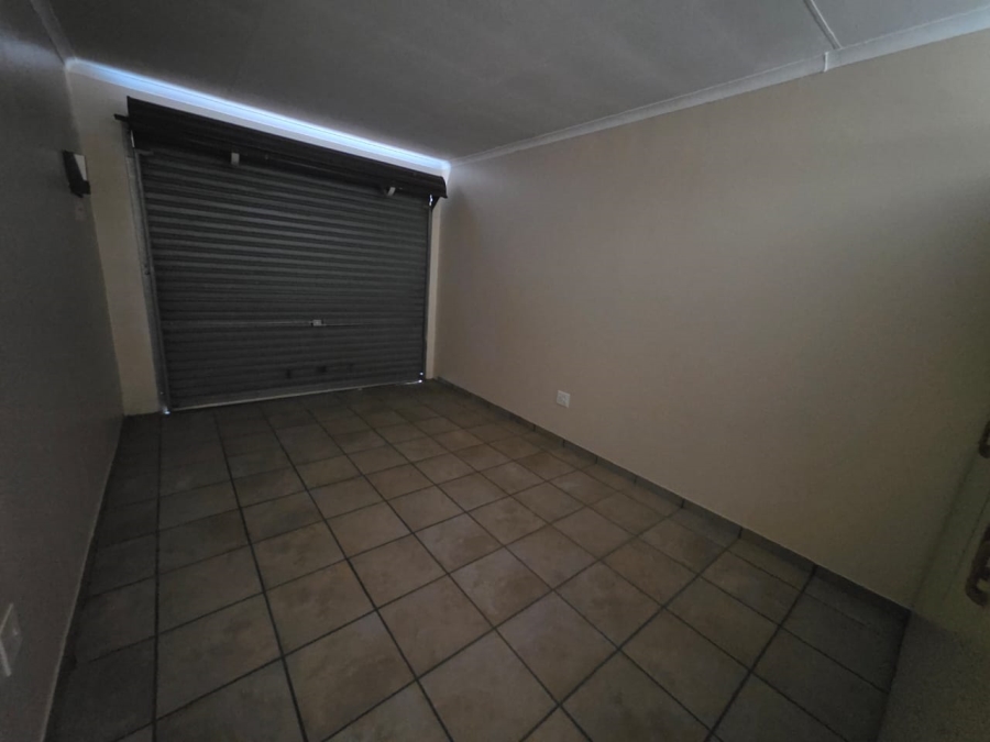 1 Bedroom Property for Sale in Three Rivers Gauteng