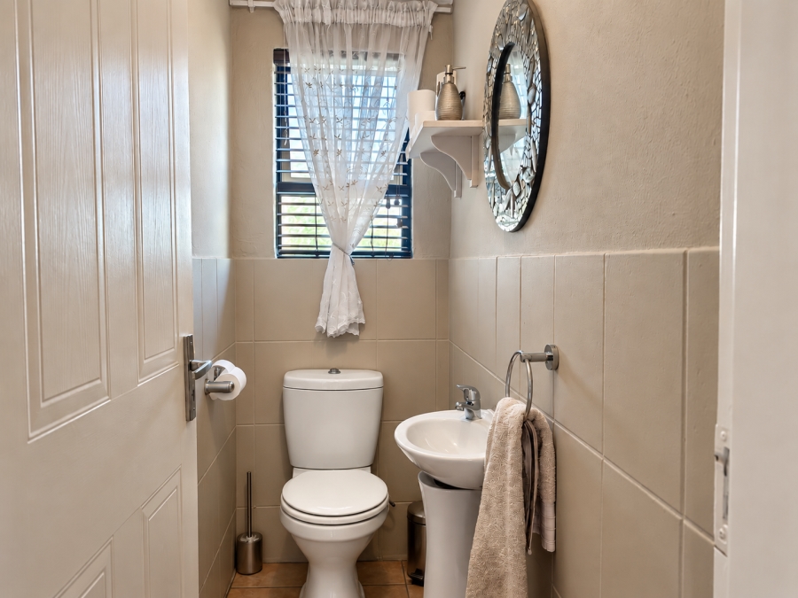 4 Bedroom Property for Sale in Willowbrook Gauteng