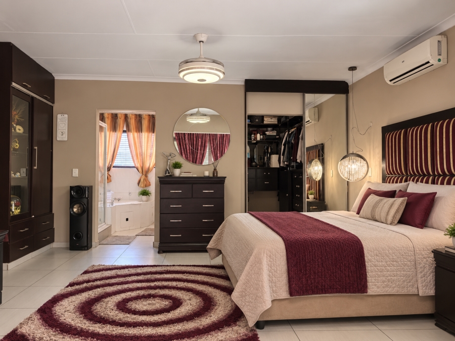4 Bedroom Property for Sale in Willowbrook Gauteng