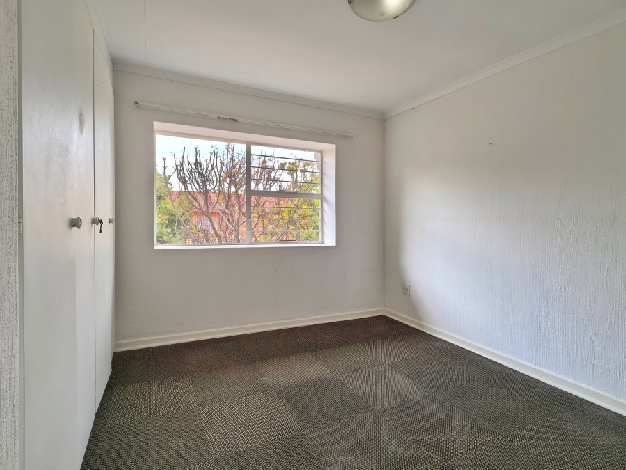 To Let 2 Bedroom Property for Rent in Fairland Gauteng