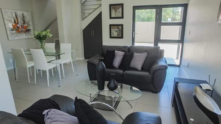 To Let 2 Bedroom Property for Rent in Equestria Gauteng