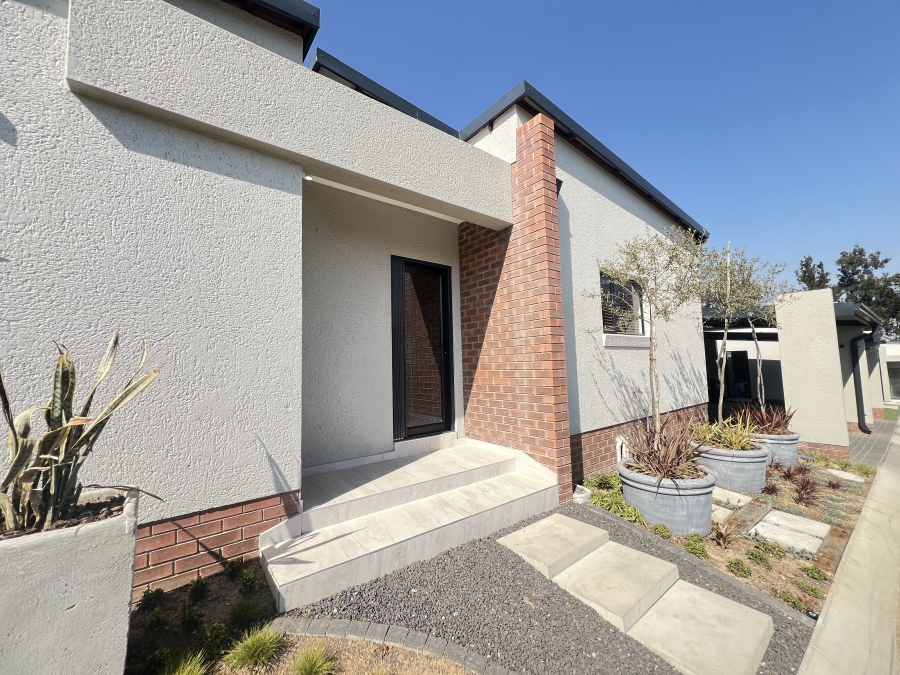 To Let 2 Bedroom Property for Rent in Carlswald Gauteng
