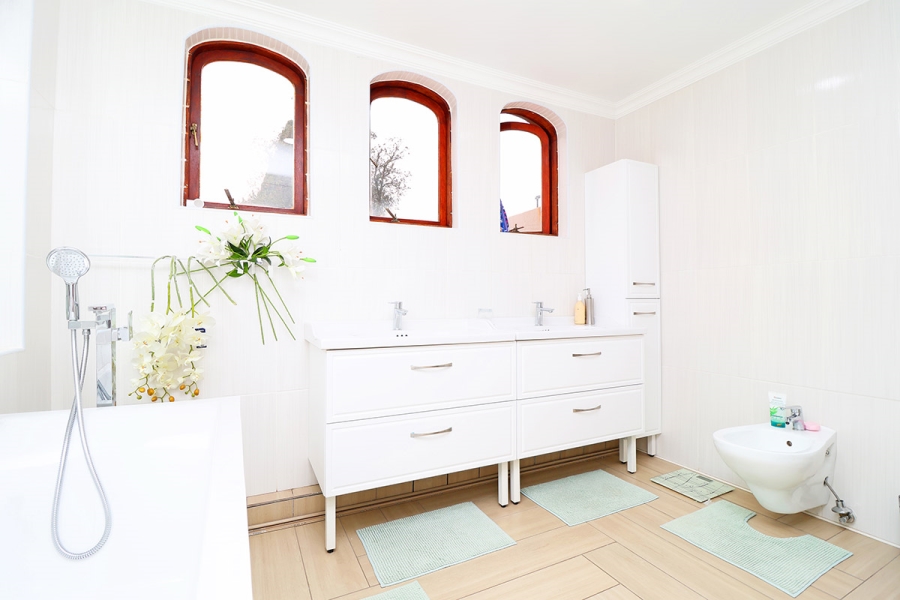 4 Bedroom Property for Sale in Morningside Gauteng