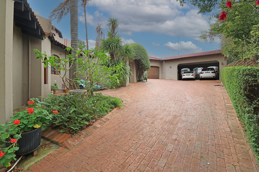 4 Bedroom Property for Sale in Morningside Gauteng