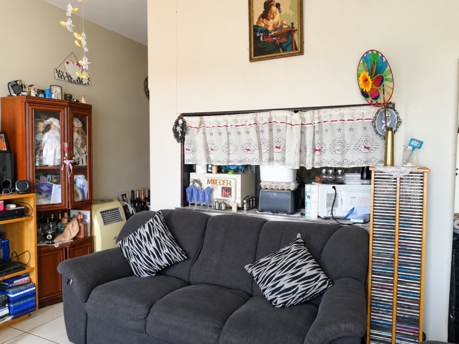 2 Bedroom Property for Sale in Witpoortjie Gauteng