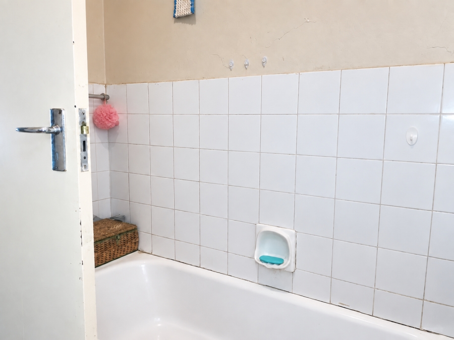 2 Bedroom Property for Sale in Witpoortjie Gauteng