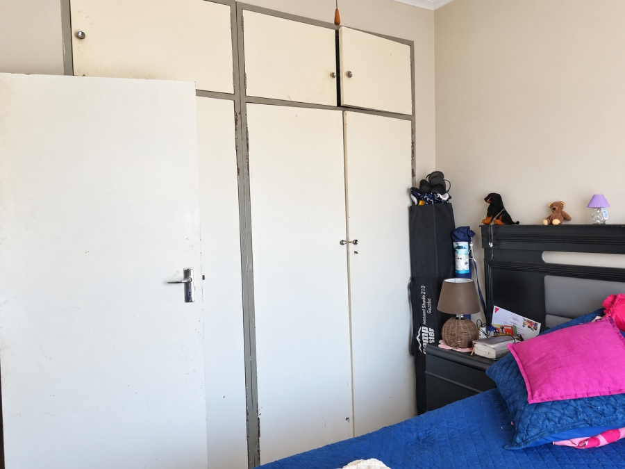 2 Bedroom Property for Sale in Witpoortjie Gauteng