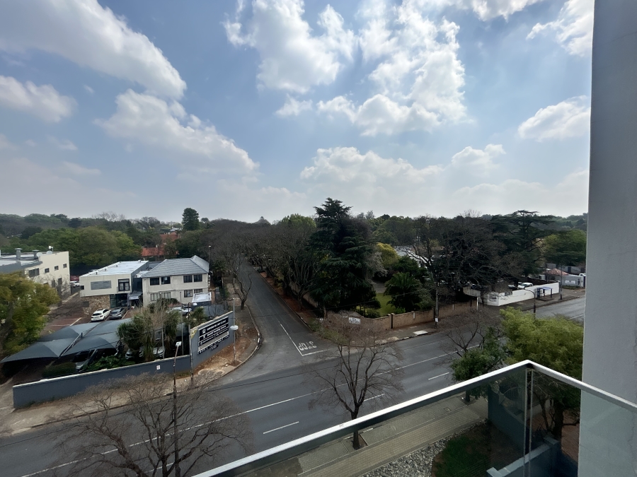 To Let 2 Bedroom Property for Rent in Houghton Estate Gauteng