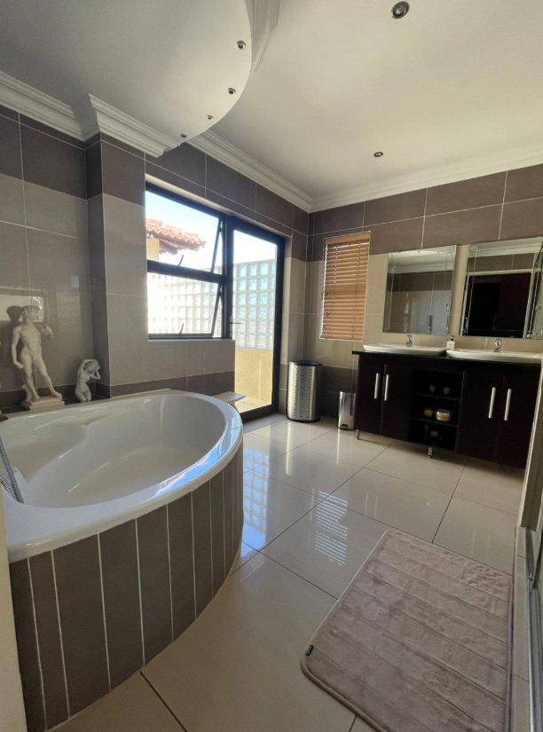 To Let 3 Bedroom Property for Rent in Aspen Hills Gauteng