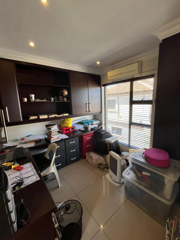 To Let 3 Bedroom Property for Rent in Aspen Hills Gauteng