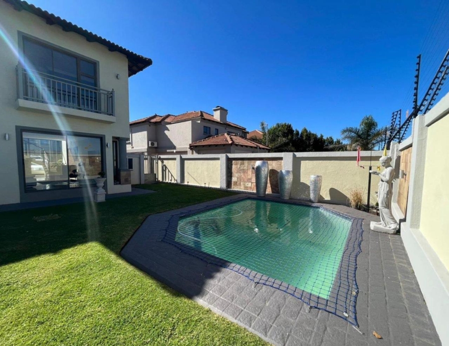 To Let 3 Bedroom Property for Rent in Aspen Hills Gauteng