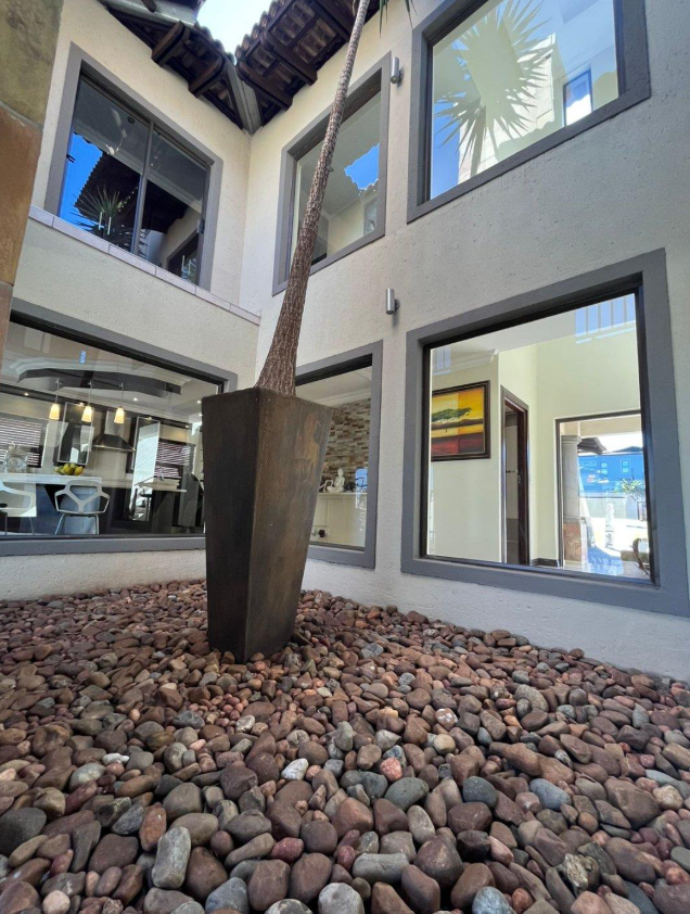 To Let 3 Bedroom Property for Rent in Aspen Hills Gauteng
